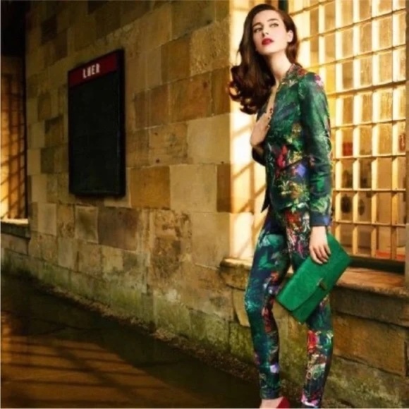 NWT!! TED BAKER Olivie Floral Tapered Pants Knit Stretch Chic Abstract 0 US 2 - Picture 11 of 16